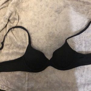 Black Victoria’s Secret t-shirt bra